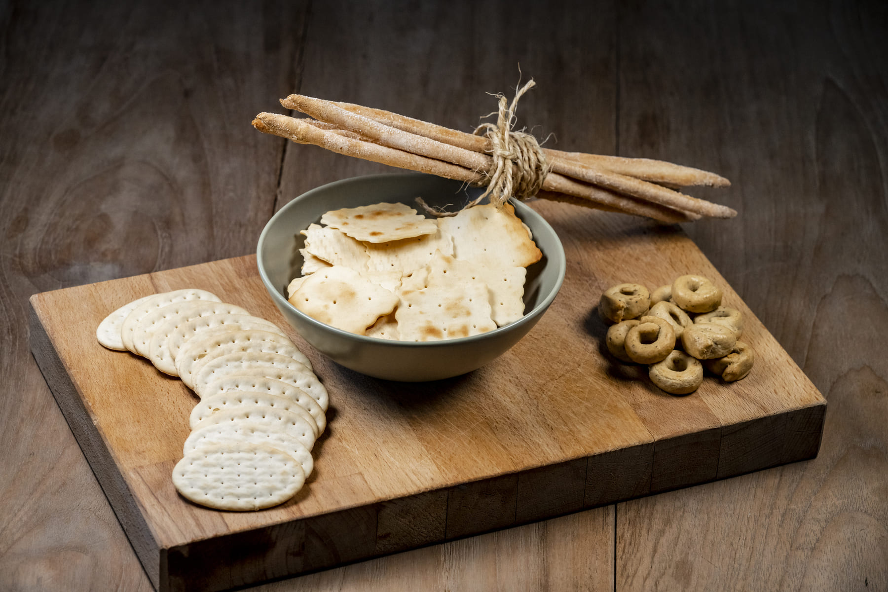 crackers grissini e taralli italiani